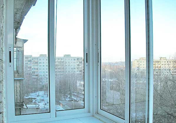 фото балконного остекления аюминиевым профилем