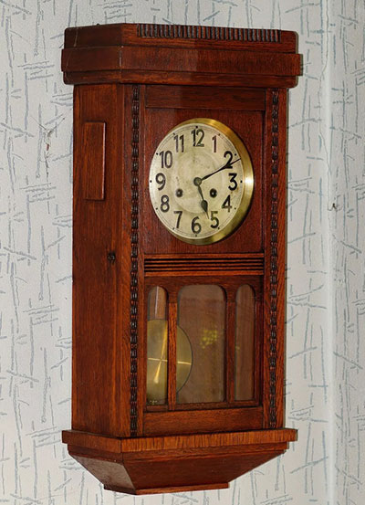 фото настенные стариннные часы