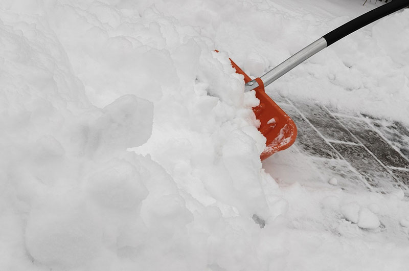 лопата для уборки снега фото