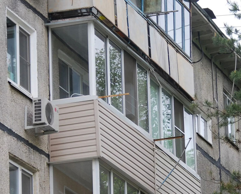 фото застекленного балкона