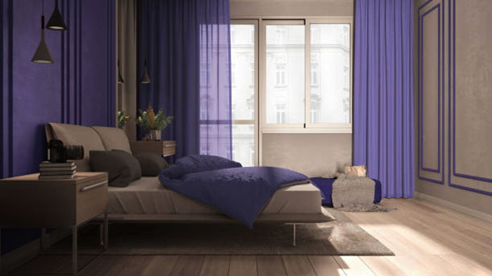 фиолетовый цвет штор в спальне