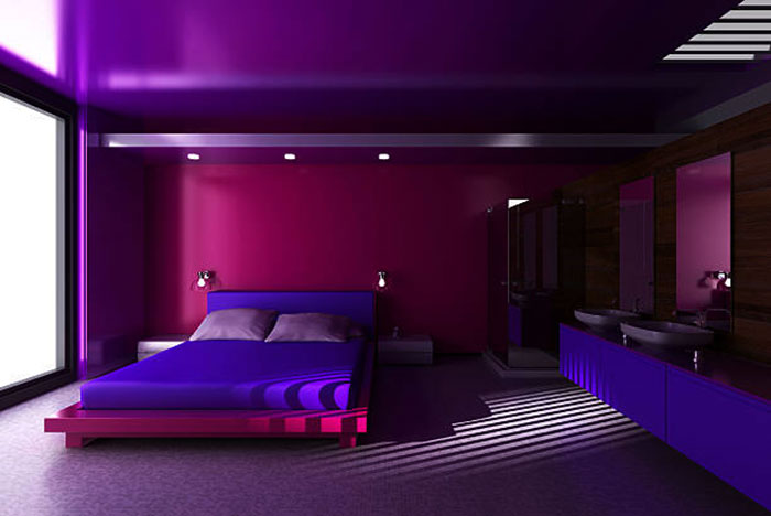 серо фиолетовый цвет в интерьере спальни