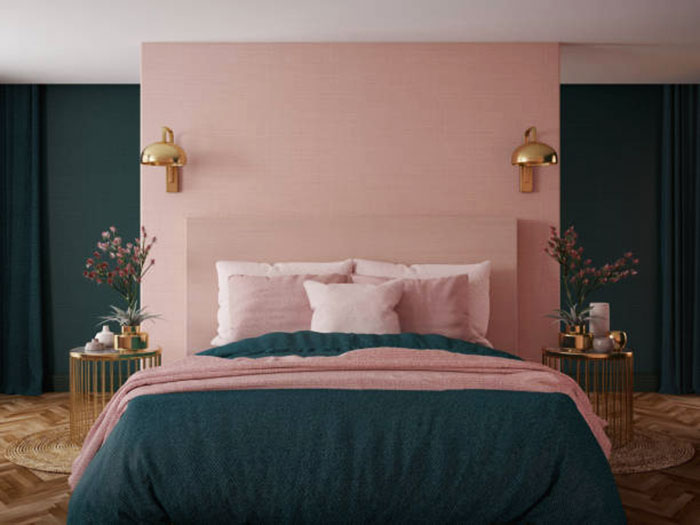 сочетание розового цвета в интерьере спальни