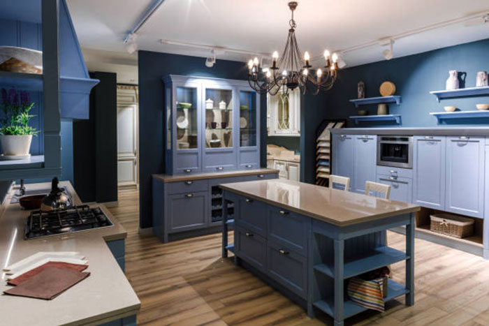 темно синяя кухня в интерьере фото